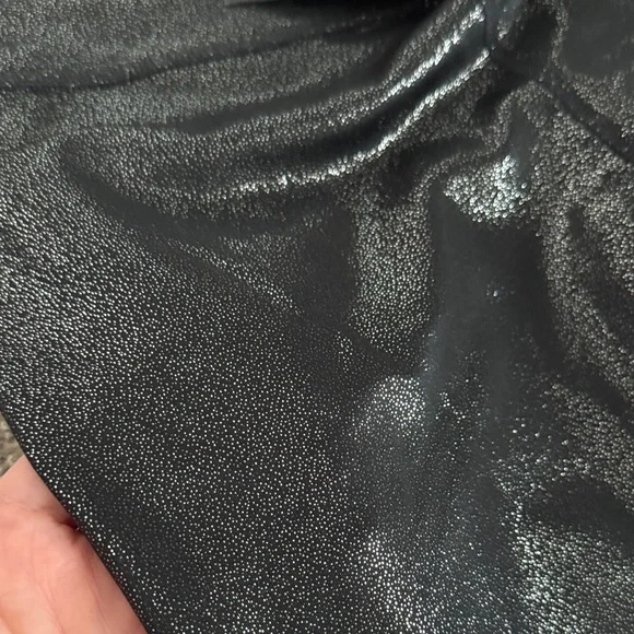 NWT Women’s Nike Tight Fit Mid-rise 7/8 Length Black and Silver Sparkle Leggings - Picture 3 of 7